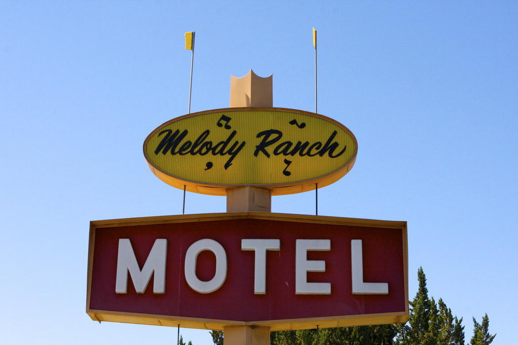 Melody Ranch Motel Пасо-Роблес Екстер'єр фото